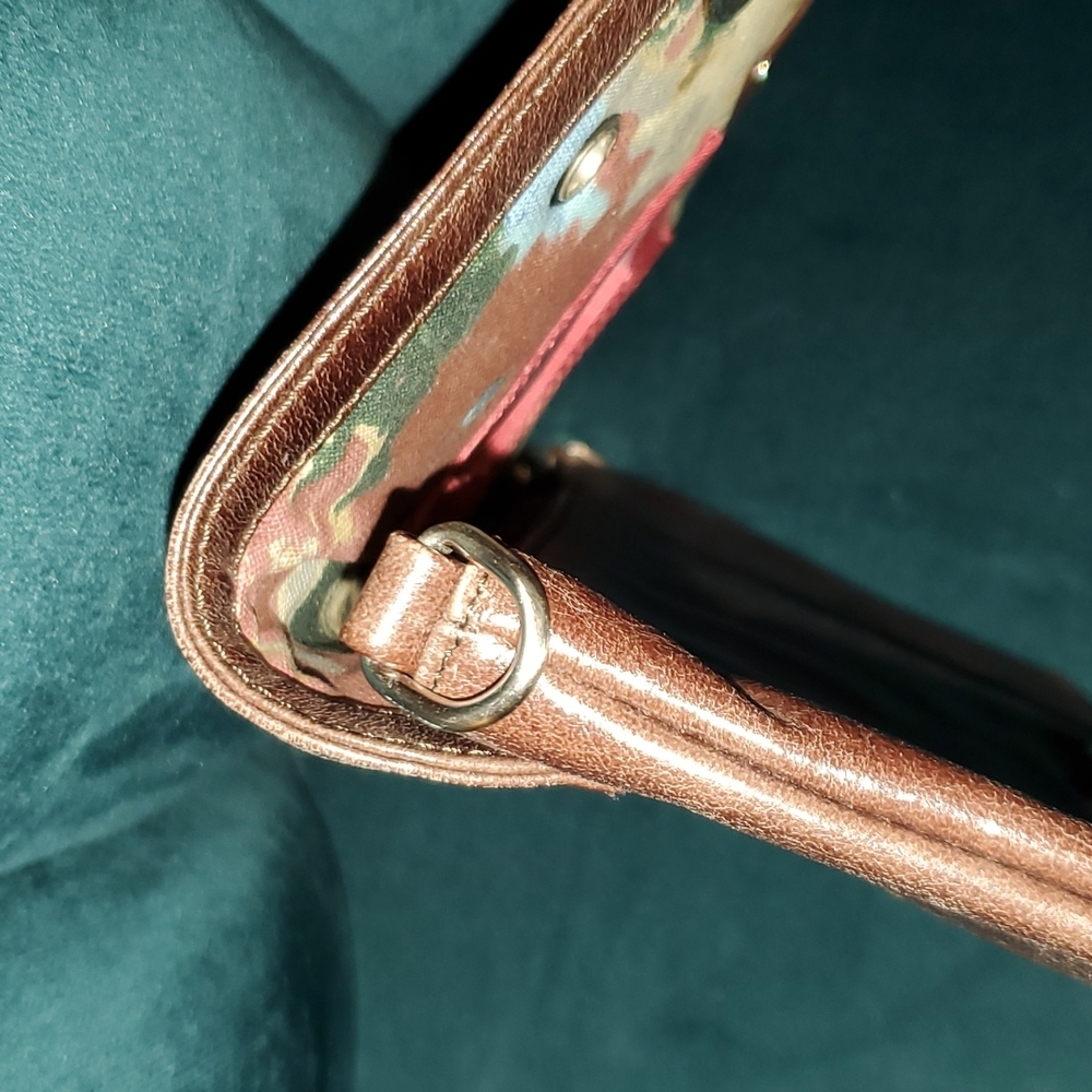 HOBO Clutch - Picture 6 of 9